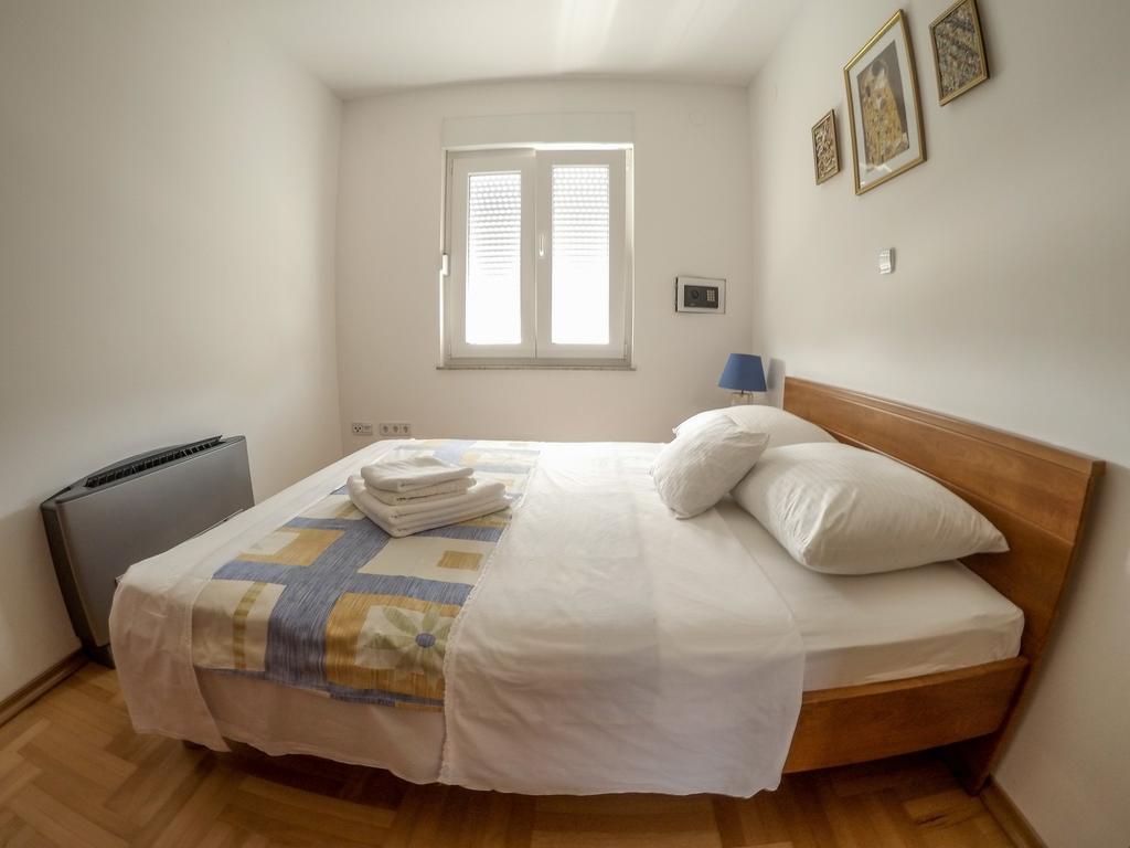 Apartments Car Kampor Chambre photo