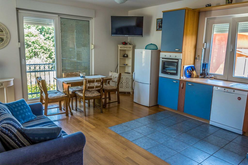 Apartments Car Kampor Chambre photo