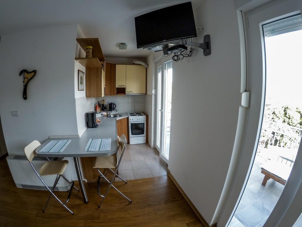 Apartments Car Kampor Chambre photo